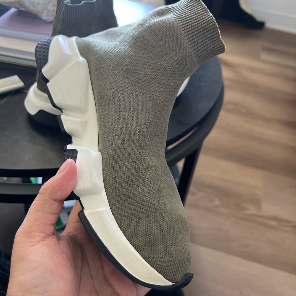 Mens balenciagas 100% authentic 8.5/10 conditions - Picture 4 of 4